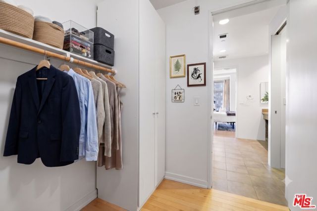 801 S Grand Avenue 1508, Los Angeles, CA 90017