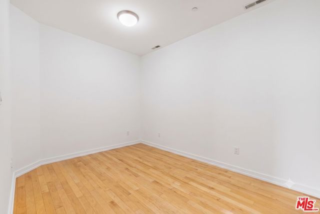 801 S Grand Avenue 1508, Los Angeles, CA 90017