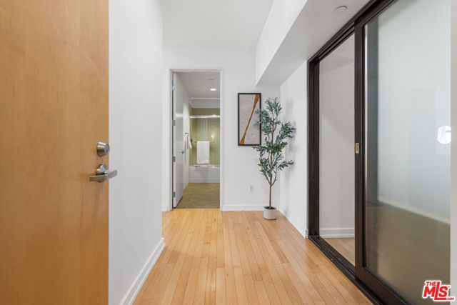 801 S Grand Avenue 1508, Los Angeles, CA 90017