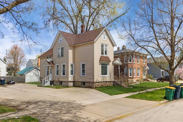 153 HOYT STREET, Fond Du Lac, WI 54935