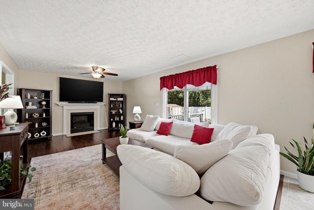 670 MORGAN FORD RD, Front Royal, VA 22630