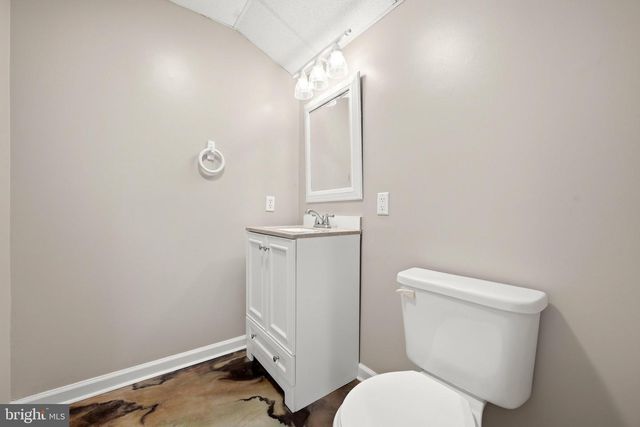 670 MORGAN FORD RD, Front Royal, VA 22630