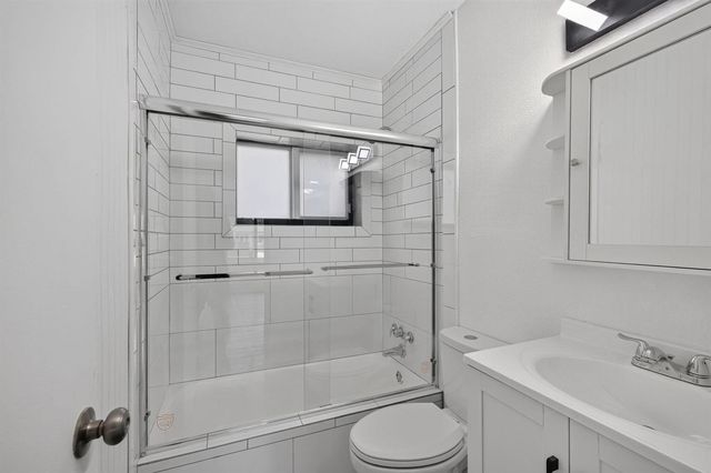 540 NE 61st Street, Oakland Park, FL 33334