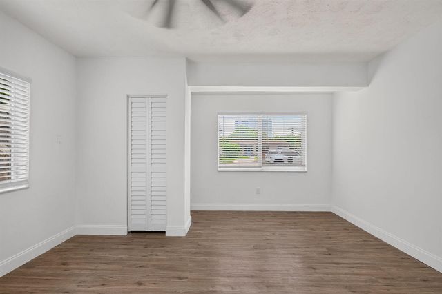 540 NE 61st Street, Oakland Park, FL 33334