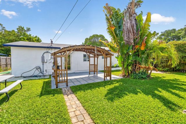 540 NE 61st Street, Oakland Park, FL 33334