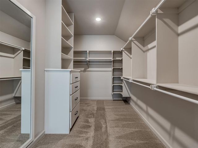 2001 Aminas Way, Yukon, OK 73099