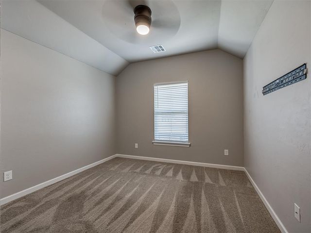 2001 Aminas Way, Yukon, OK 73099