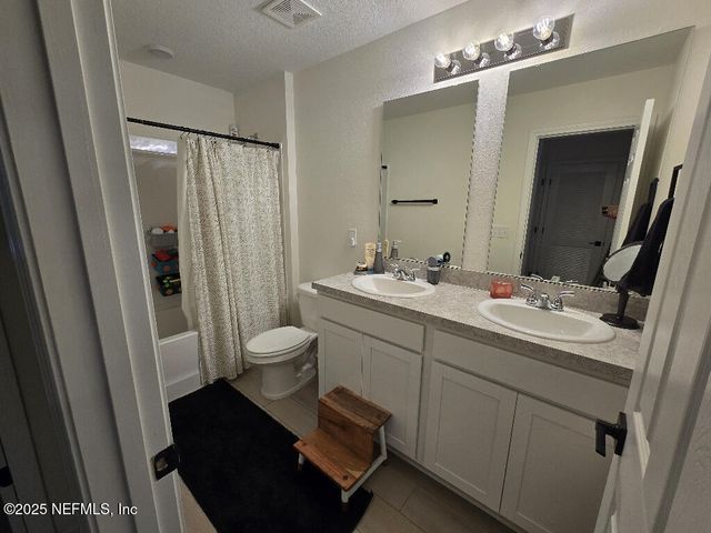 7233 MAHOGANY RUN Drive, Jacksonville, FL 32244