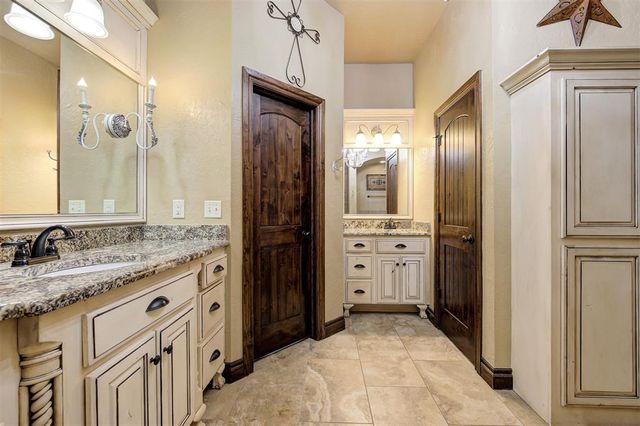 14160 Meritage Drive, Edmond, OK 73034