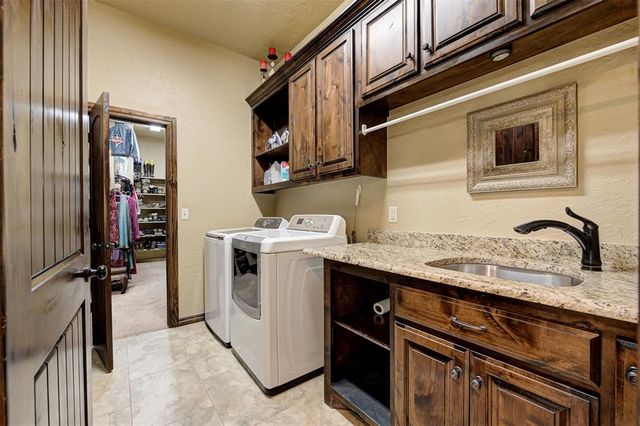 14160 Meritage Drive, Edmond, OK 73034
