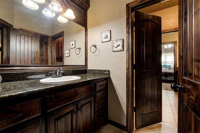 14160 Meritage Drive, Edmond, OK 73034