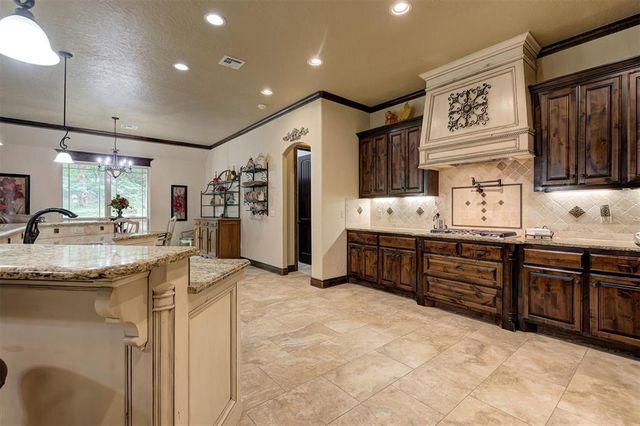 14160 Meritage Drive, Edmond, OK 73034