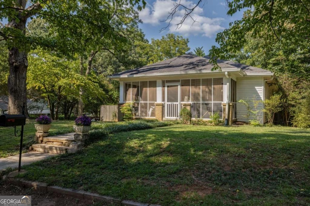 5280 Moore Street, Stone Mountain, GA 30083 — photo 2
