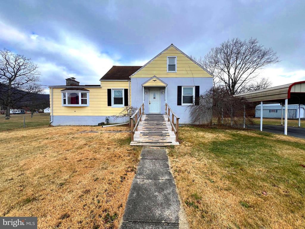 13008 SECOND AVE, Cresaptown, MD 21502