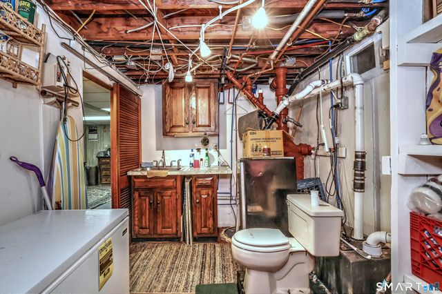 316 Goldenrod Avenue, Bridgeport, CT 06606