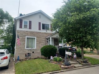 42 N Clover Avenue, Niles, OH 44446