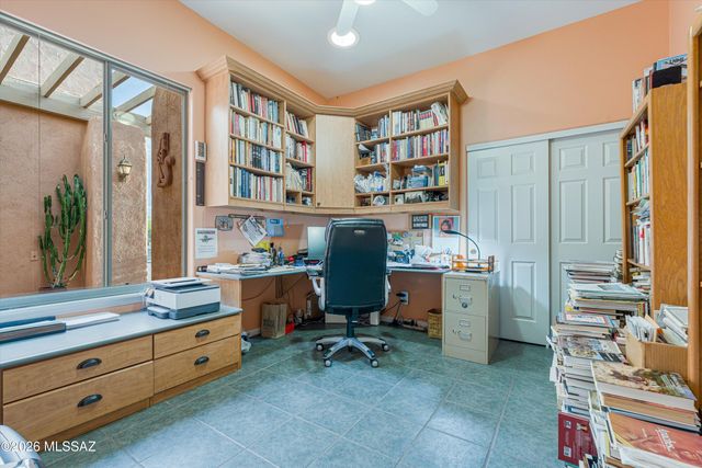 7913 S Galileo Lane, Tucson, AZ 85747