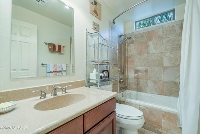 7913 S Galileo Lane, Tucson, AZ 85747