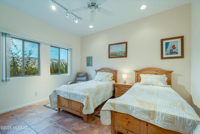7913 S Galileo Lane, Tucson, AZ 85747