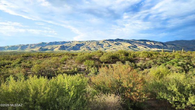 7913 S Galileo Lane, Tucson, AZ 85747