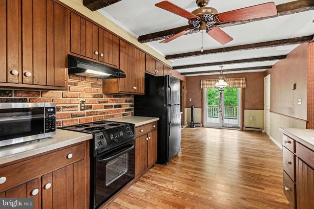 1150 S YORK RD, Dillsburg, PA 17019