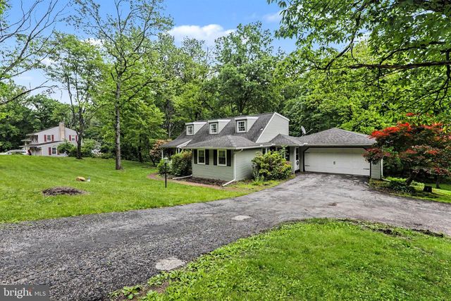 1150 S YORK RD, Dillsburg, PA 17019