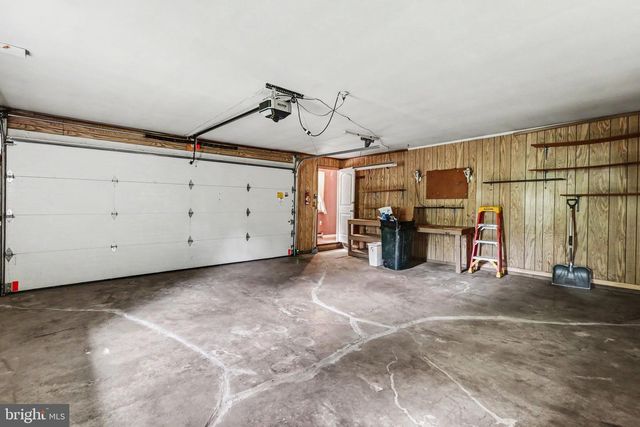 1150 S YORK RD, Dillsburg, PA 17019