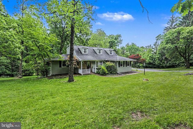 1150 S YORK RD, Dillsburg, PA 17019