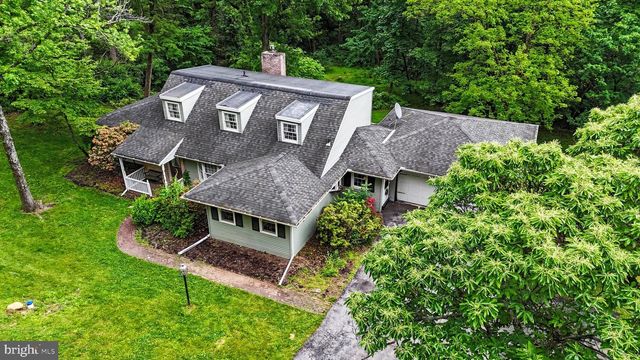 1150 S YORK RD, Dillsburg, PA 17019