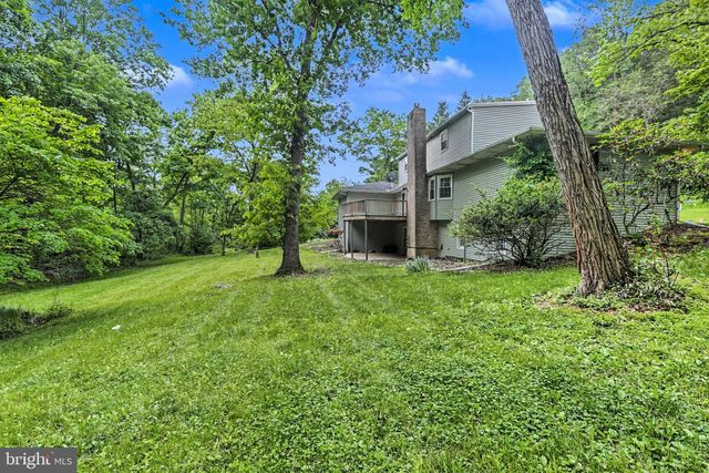 1150 S YORK RD, Dillsburg, PA 17019
