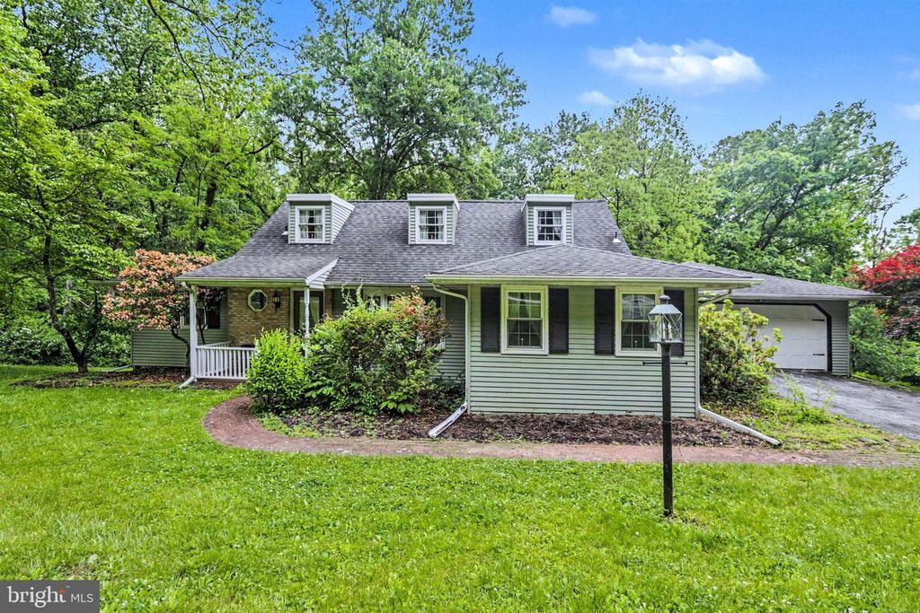 1150 S YORK RD, Dillsburg, PA 17019