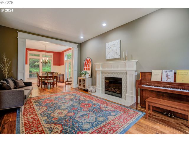 15119 S HOFFMAN Rd, Oregon City, OR 97045