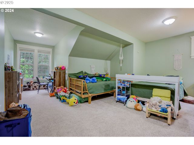 15119 S HOFFMAN Rd, Oregon City, OR 97045