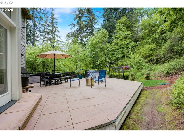 15119 S HOFFMAN Rd, Oregon City, OR 97045