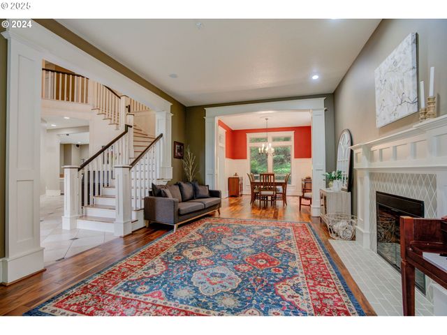 15119 S HOFFMAN Rd, Oregon City, OR 97045