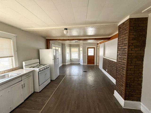 866 Fleming Avenue, Muskegon, MI 49442