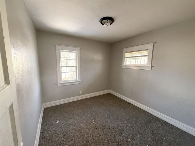 866 Fleming Avenue, Muskegon, MI 49442