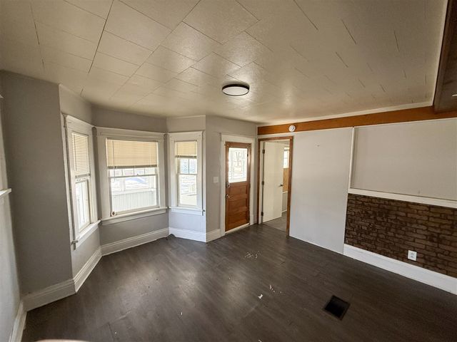 866 Fleming Avenue, Muskegon, MI 49442