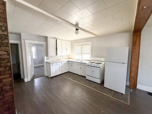 866 Fleming Avenue, Muskegon, MI 49442