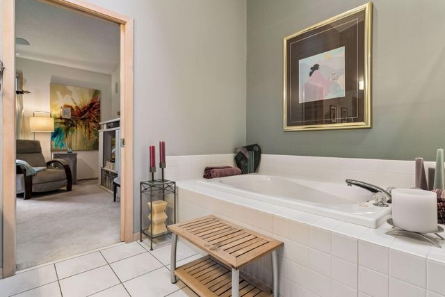 8950 Hilloway Road, Eden Prairie, MN 55347