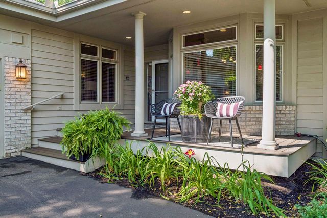 8950 Hilloway Road, Eden Prairie, MN 55347