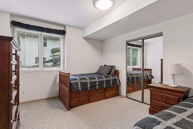 8950 Hilloway Road, Eden Prairie, MN 55347