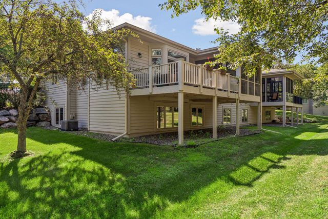 8950 Hilloway Road, Eden Prairie, MN 55347