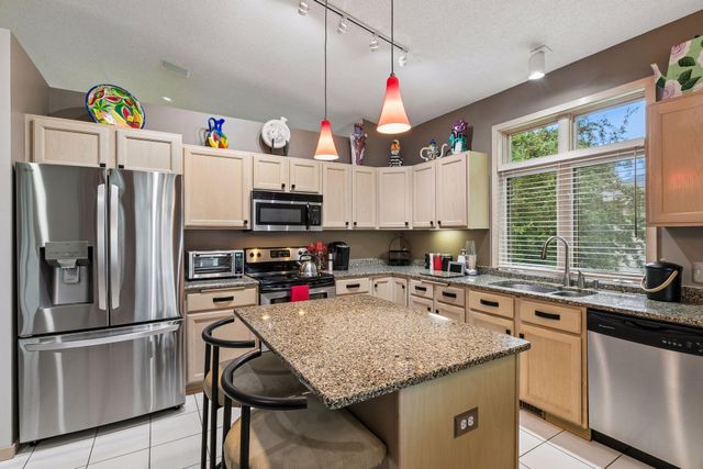 8950 Hilloway Road, Eden Prairie, MN 55347