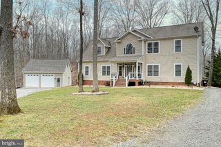14 ELNOR RD, Bumpass, VA 23024