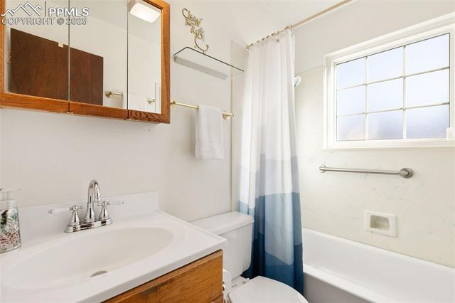 4930 Artistic Place, Colorado Springs, CO 80917