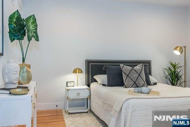 360 Orange Road 3, Montclair, NJ 07042