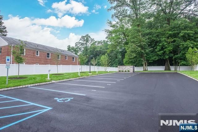 360 Orange Road 3, Montclair, NJ 07042