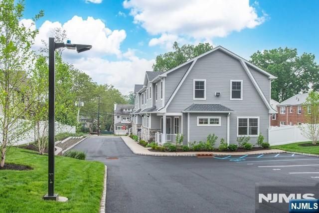 360 Orange Road 3, Montclair, NJ 07042