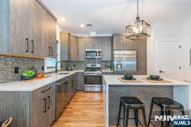 360 Orange Road 3, Montclair, NJ 07042